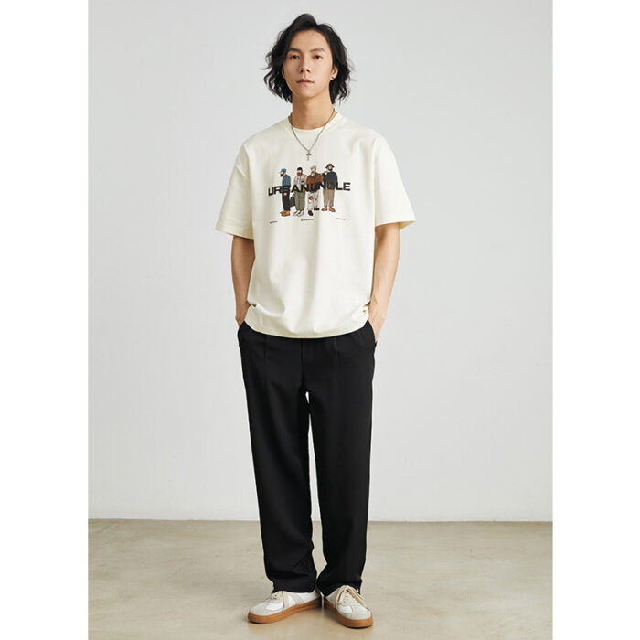 Trendy Graphic Tee for Men - Image 4