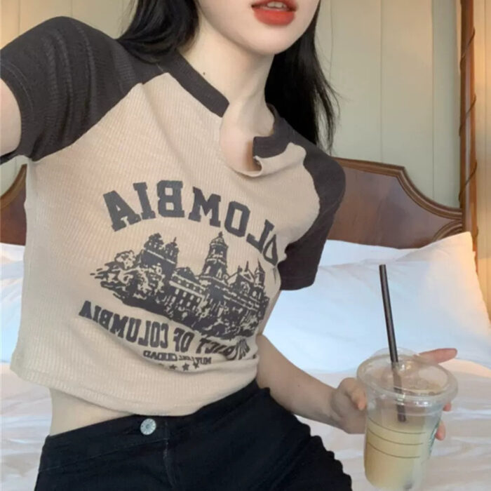 Bold Contrast Crop Tee – Cute Summer Vibes - Image 2
